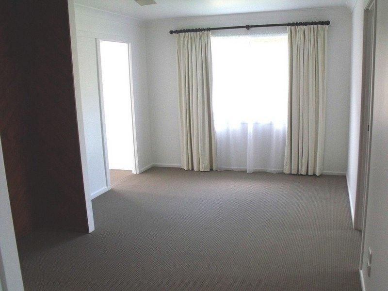 2 Brisbane Street, Nanango QLD 4615