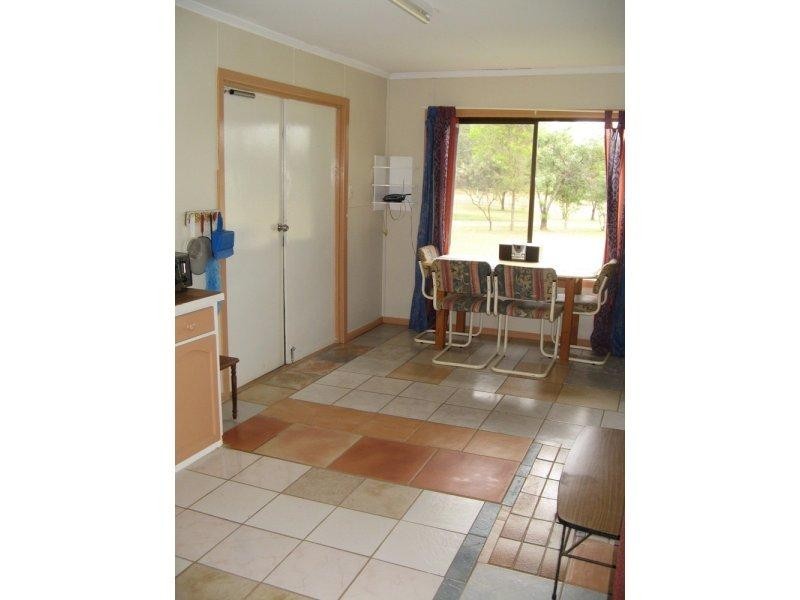 221 Martin Crescent, Benarkin QLD 4306