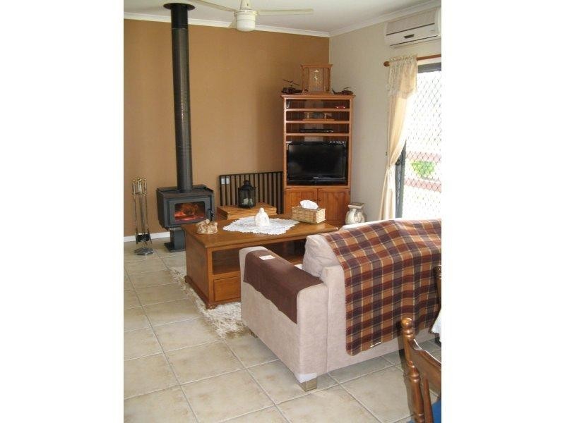 221 Martin Crescent, Benarkin QLD 4306