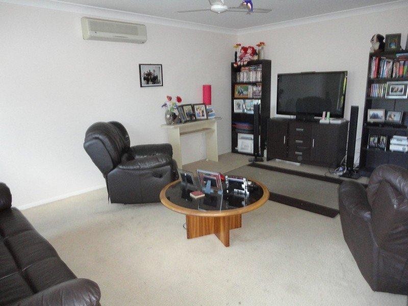 4 Glider Close, Doolandella QLD 4077