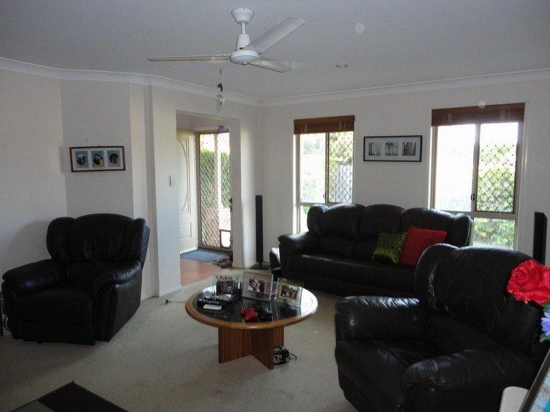 4 Glider Close, Doolandella QLD 4077