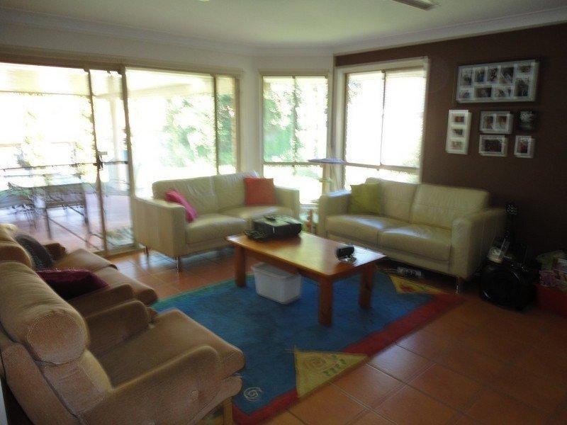 4 Glider Close, Doolandella QLD 4077