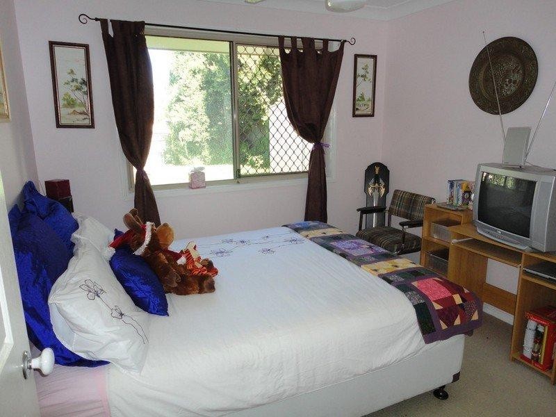 4 Glider Close, Doolandella QLD 4077