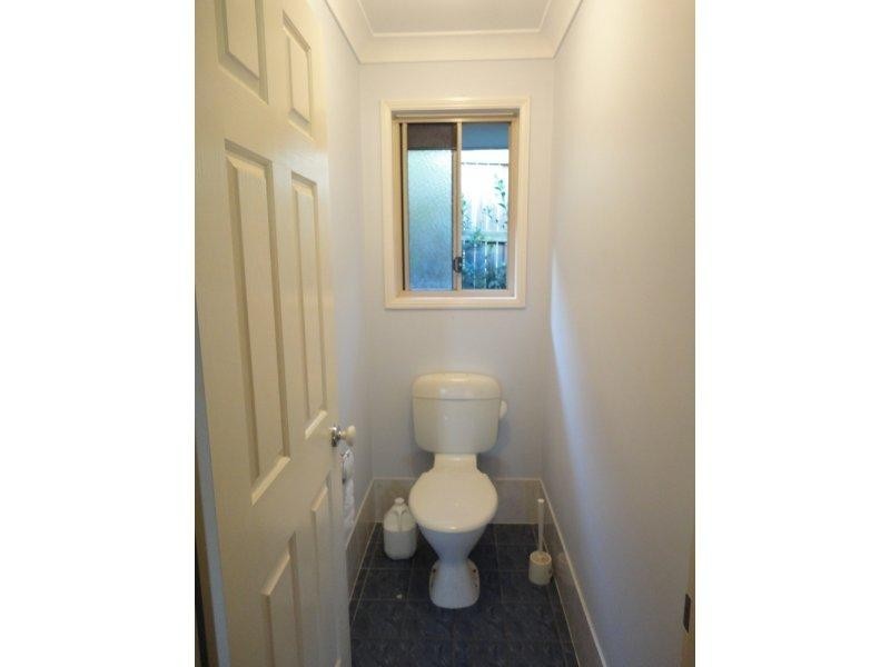 4 Glider Close, Doolandella QLD 4077