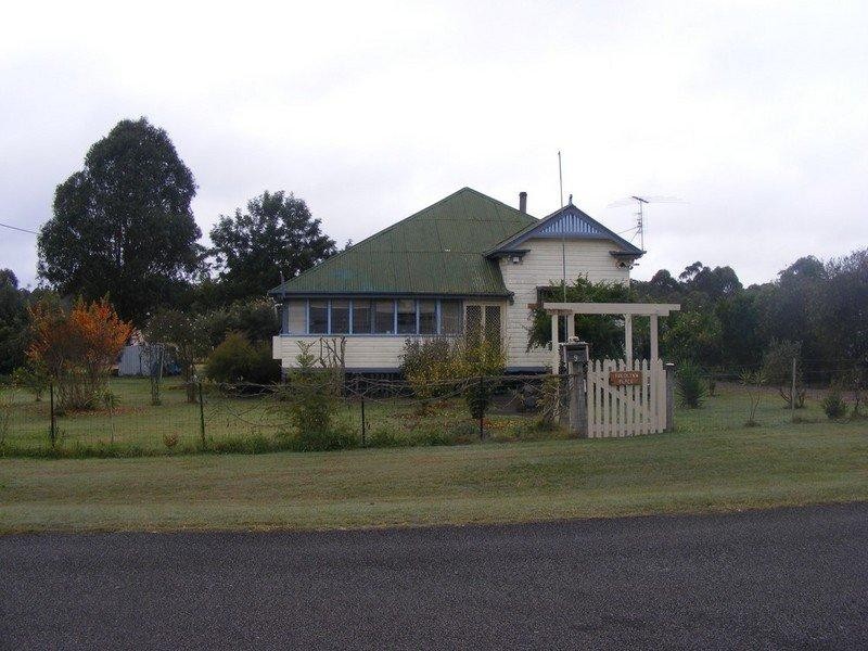 9 Dioth Street, Yarraman QLD 4614