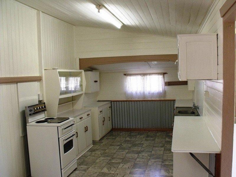 Blackbutt QLD 4306
