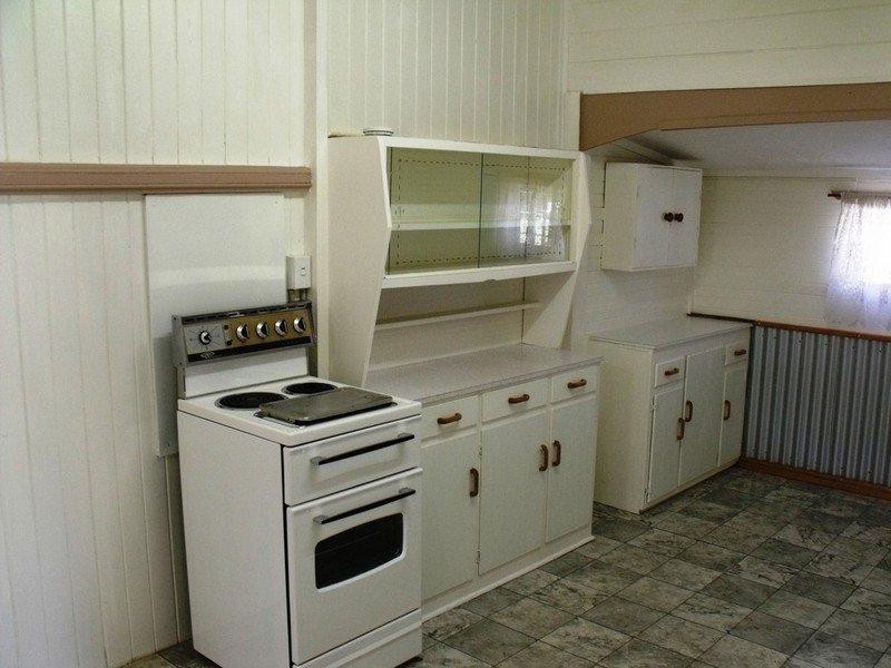 Blackbutt QLD 4306