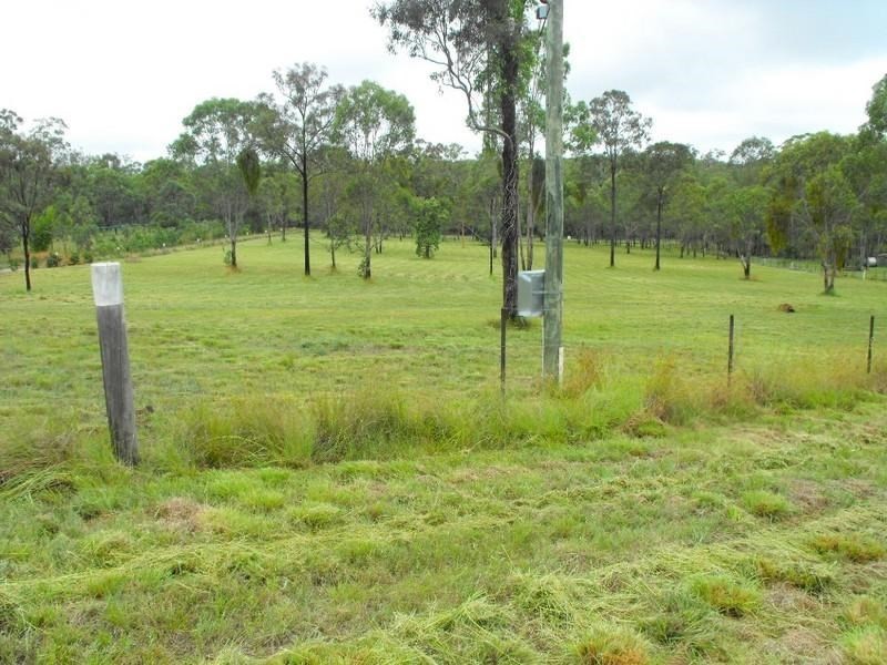 34 Elouera Drive, Nanango QLD 4615