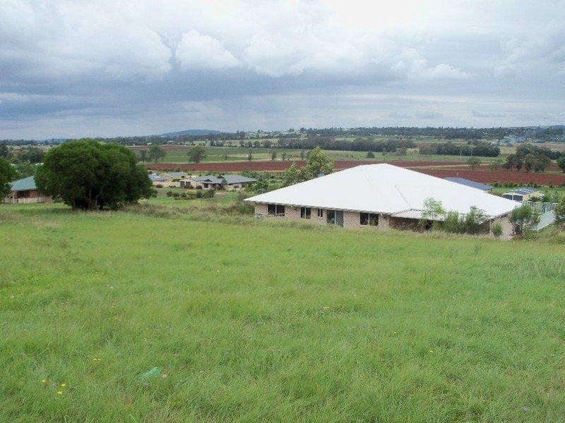 41 Sonaree Drive, Kingaroy QLD 4610