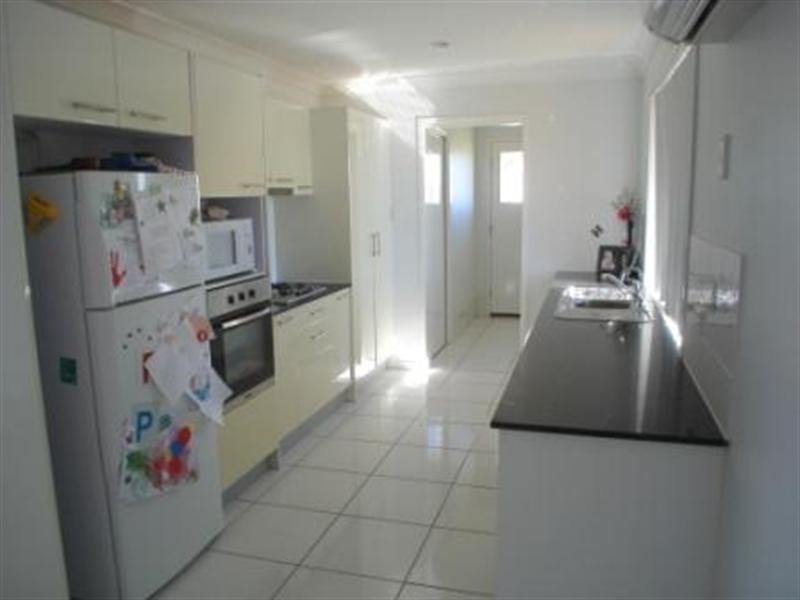 6 to 8 Lorikeet Circuit, Kingaroy QLD 4610