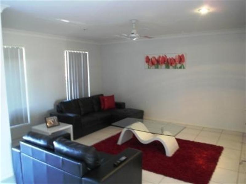 6 to 8 Lorikeet Circuit, Kingaroy QLD 4610