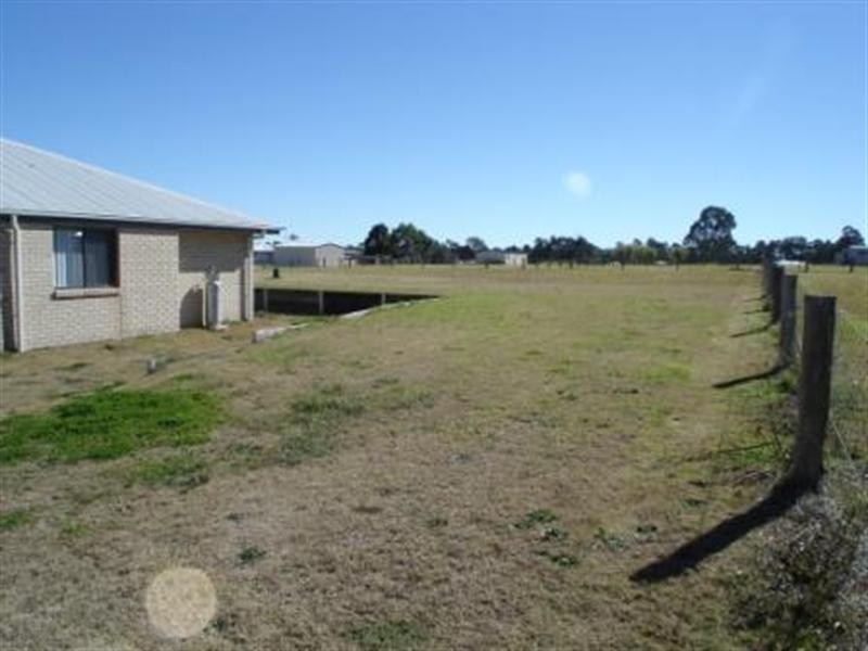 6 to 8 Lorikeet Circuit, Kingaroy QLD 4610