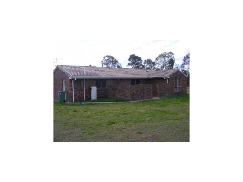 1 Millis Way, Nanango QLD 4615