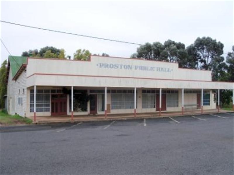 13 Blake Street, Proston QLD 4613