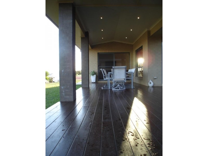 25 Sonaree Drive, Kingaroy QLD 4610