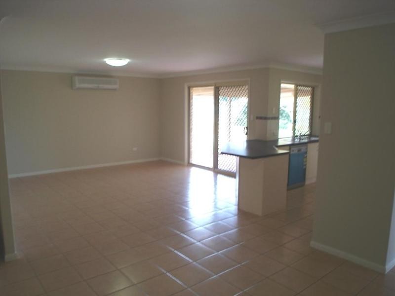 11 Macaualay Drive, Kingaroy QLD 4610