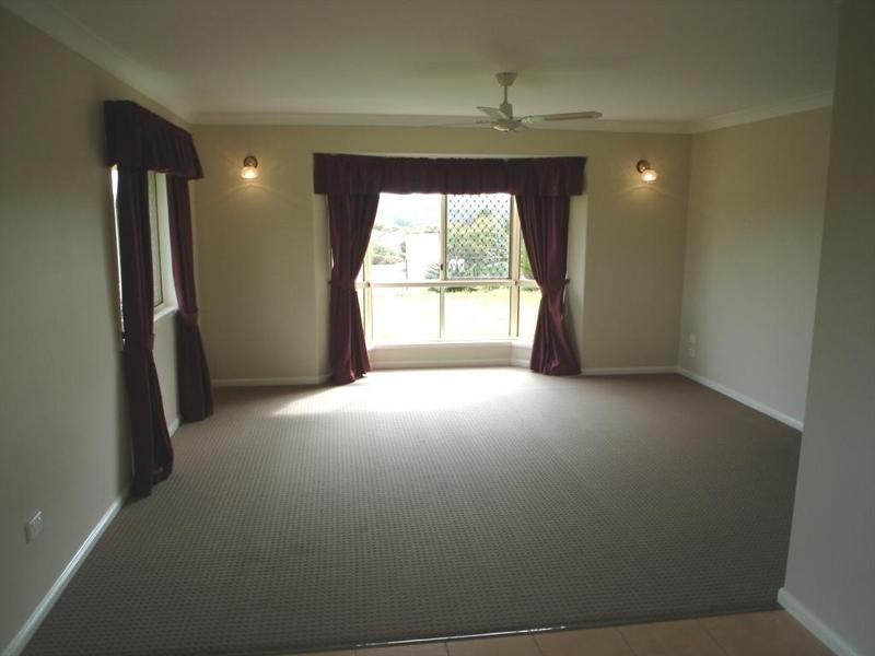 11 Macaualay Drive, Kingaroy QLD 4610