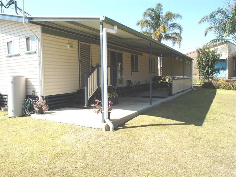 23 Fairway Drive, Nanango QLD 4615