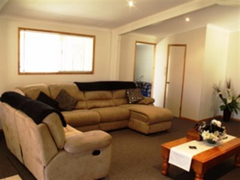 146 Heights Road, Nanango QLD 4615
