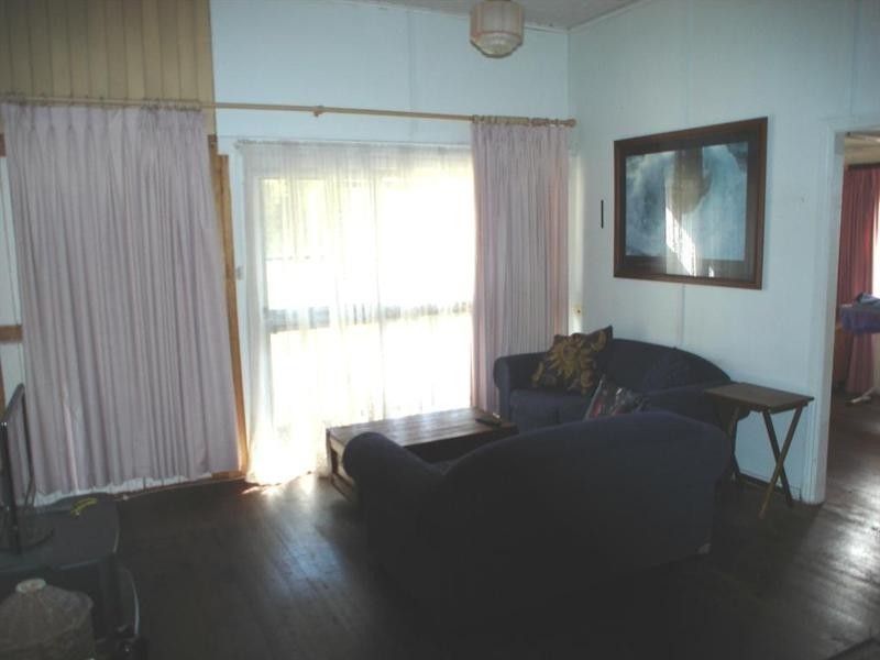 3 Jean Street, Kingaroy QLD 4610