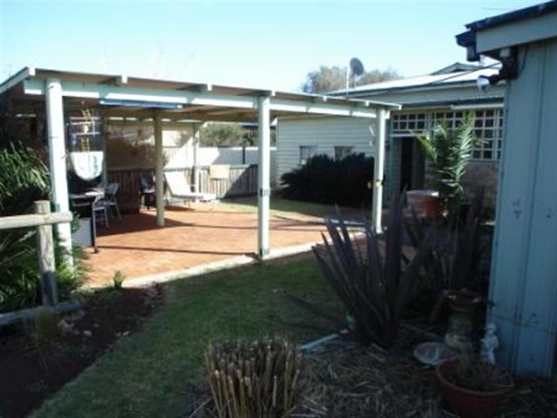 3 Jean Street, Kingaroy QLD 4610