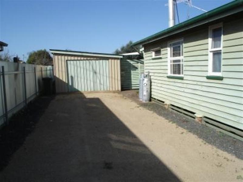 3 Jean Street, Kingaroy QLD 4610