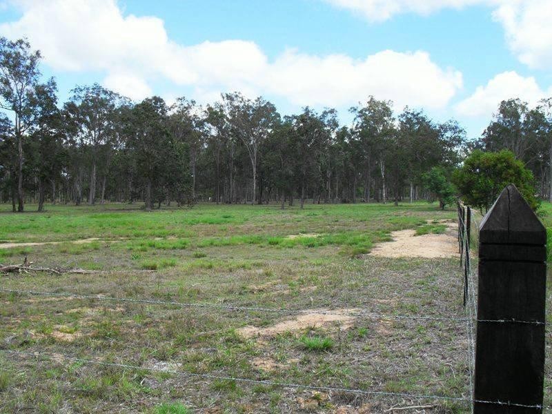 62 Tara Avenue, Nanango QLD 4615