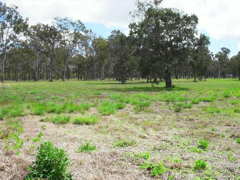 62 Tara Avenue, Nanango QLD 4615