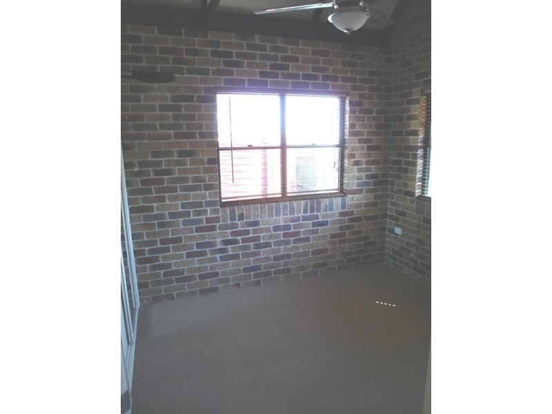 36 Walter Road, Kingaroy QLD 4610