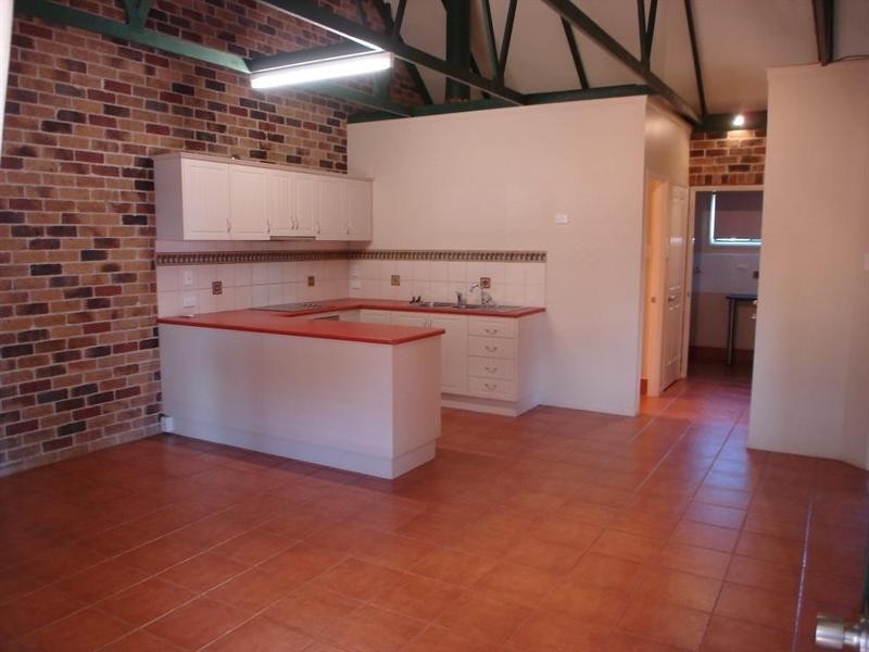 36 Walter Road, Kingaroy QLD 4610