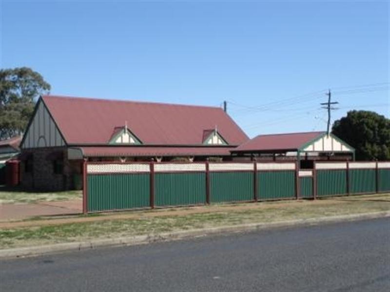 36 Walter Road, Kingaroy QLD 4610