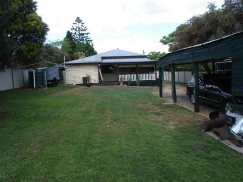 11 Gooyong, Kingaroy QLD 4610