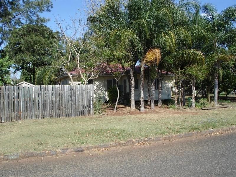 2 William Street, Kingaroy QLD 4610