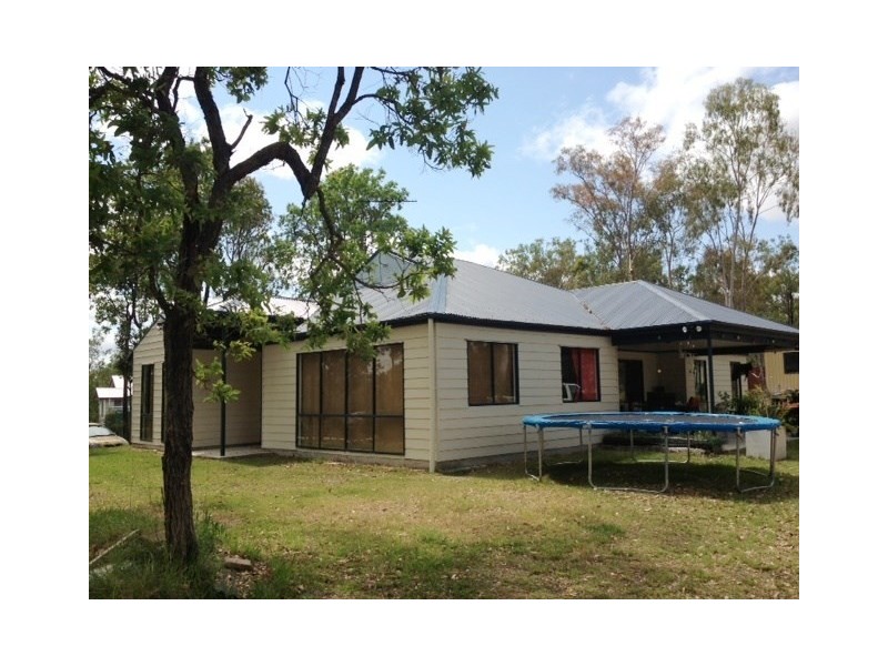 19 O’Callaghan Street, Nanango QLD 4615