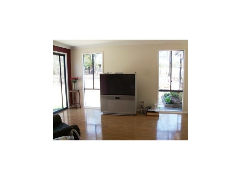 19 O’Callaghan Street, Nanango QLD 4615