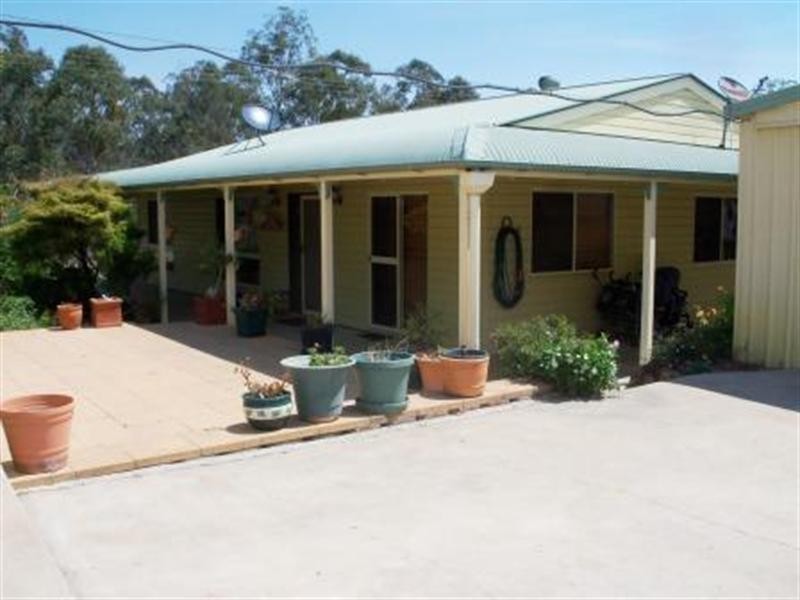 3 Dalkeith Street, Nanango QLD 4615