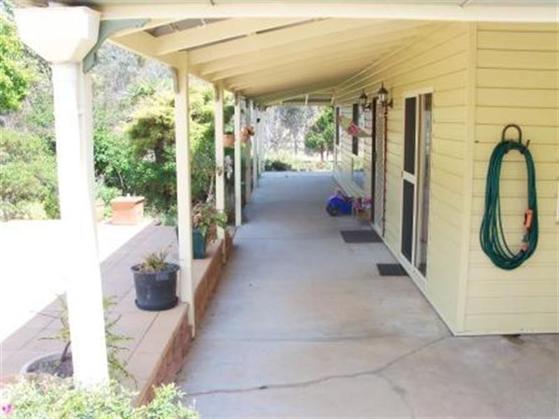 3 Dalkeith Street, Nanango QLD 4615