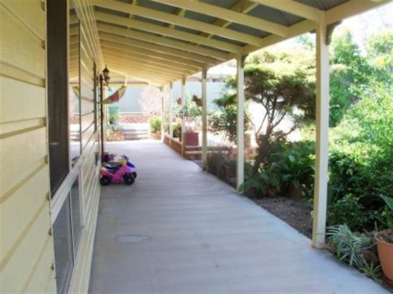 3 Dalkeith Street, Nanango QLD 4615