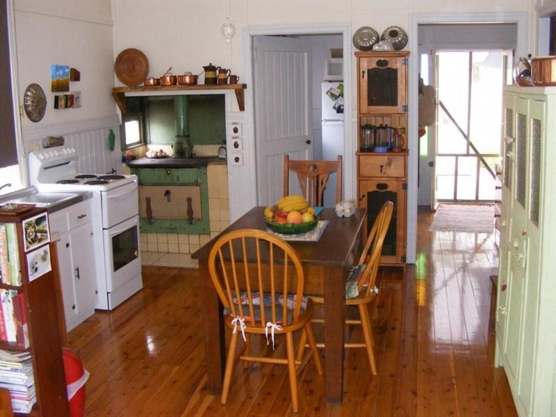 Maidenwell QLD 4615