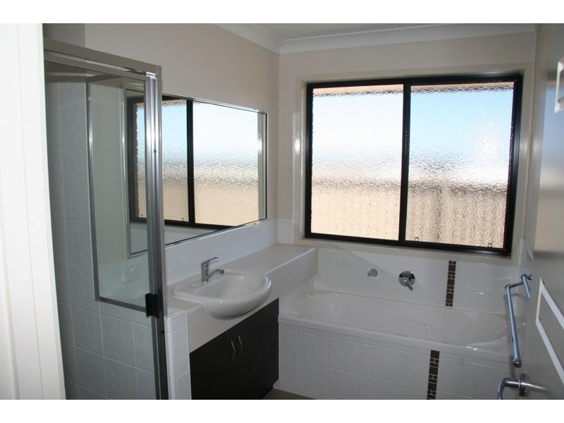 8 Daisy Court, Kingaroy QLD 4610
