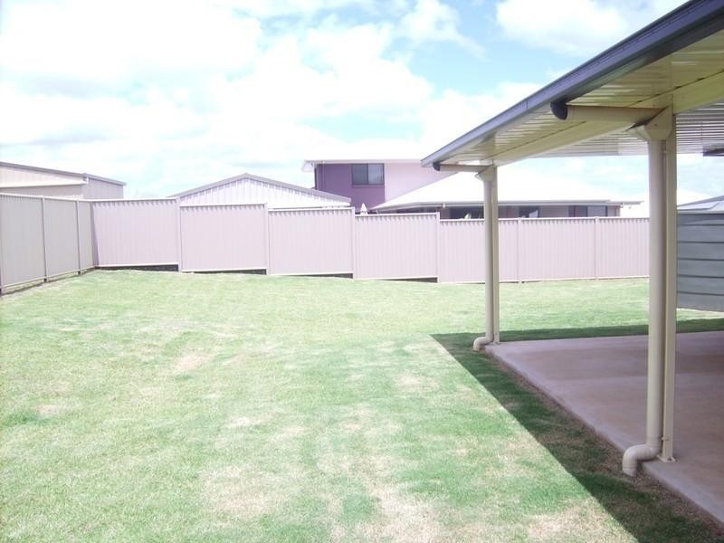 8 Daisy Court, Kingaroy QLD 4610