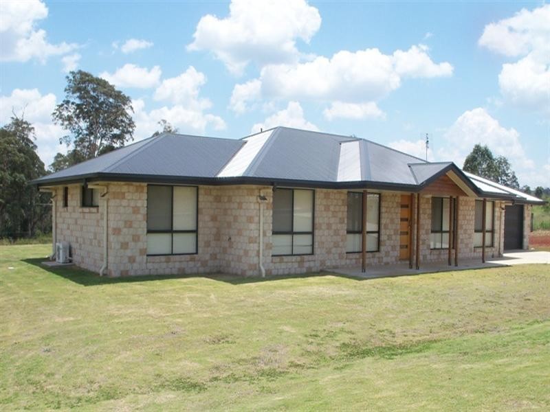 54 Premier Drive, Kingaroy QLD 4610