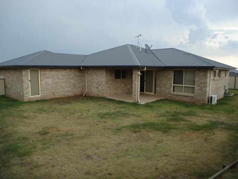 21 Daisy Court, Kingaroy QLD 4610