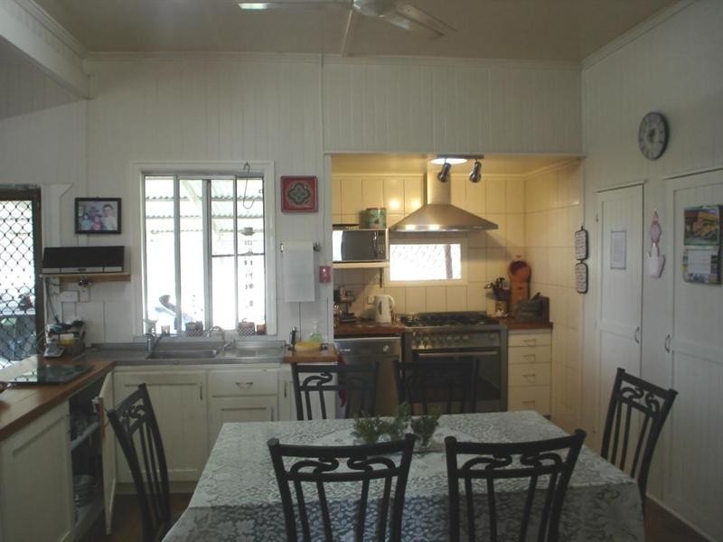 80 Booneene-Ellesmere Road, Taabinga QLD 4610