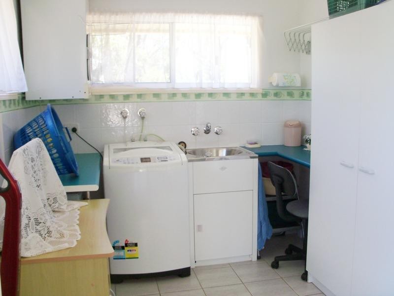 254 Carbeen Crescent, Nanango QLD 4615