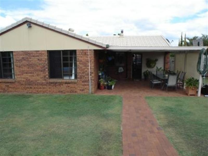 8 Gumtree Drive, Kingaroy QLD 4610