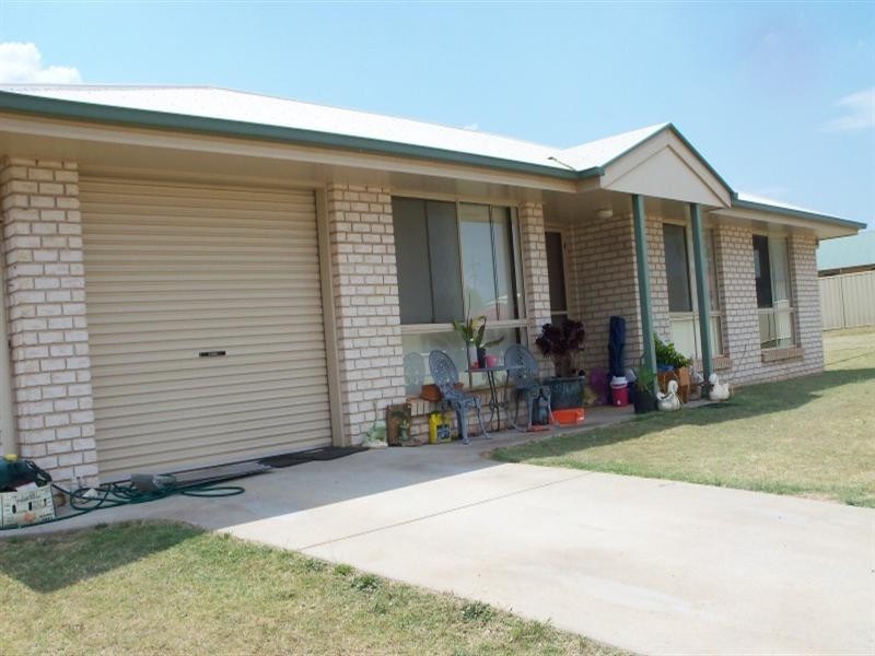 69 Ivy Street, Kingaroy QLD 4610