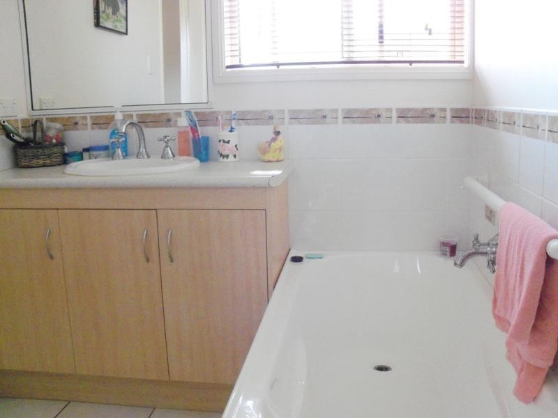 69 Ivy Street, Kingaroy QLD 4610