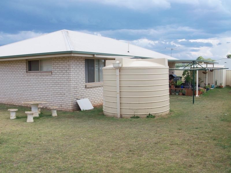 69 Ivy Street, Kingaroy QLD 4610