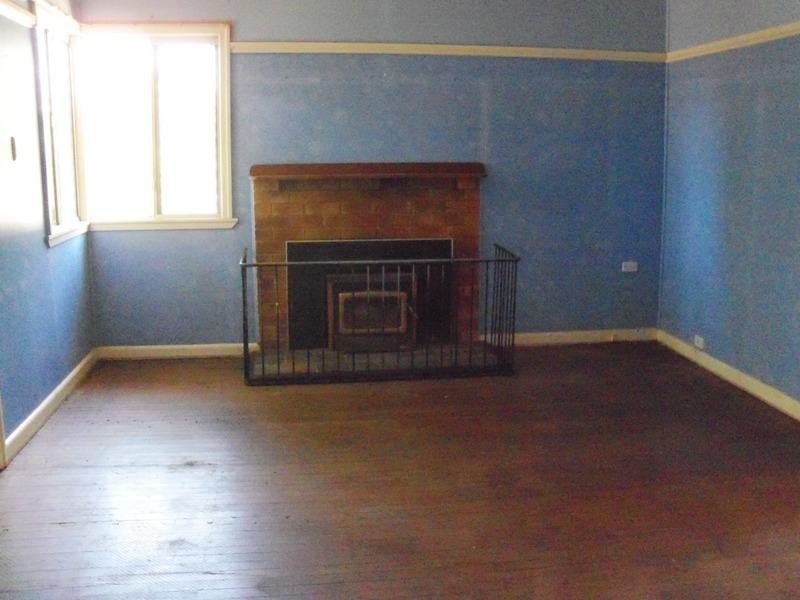 37 James, Kingaroy QLD 4610